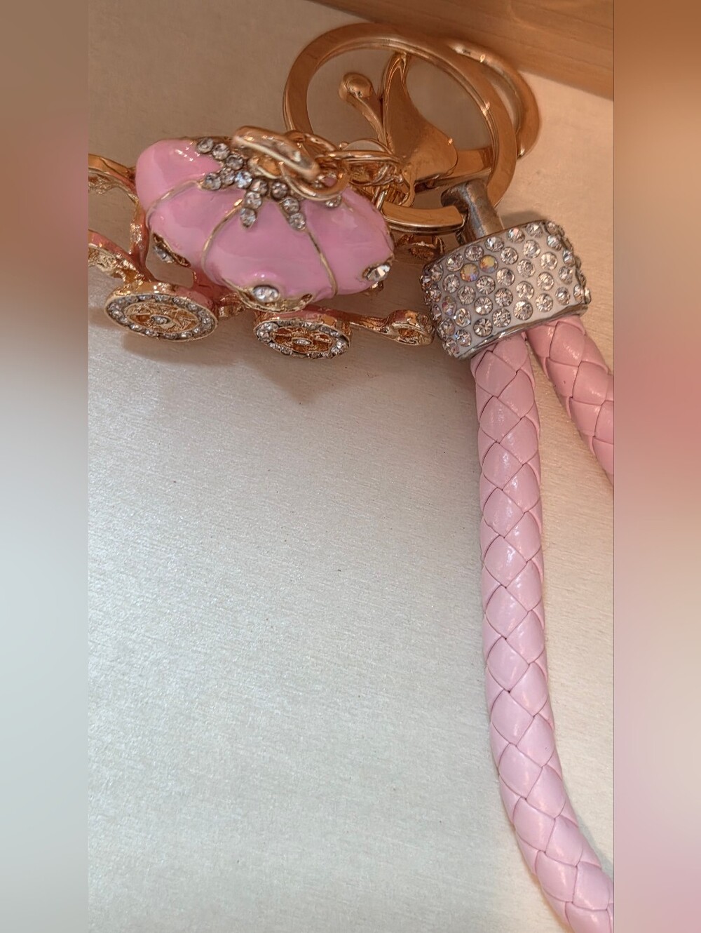 👑 NEW Pink Rhinestone Cinderella Princess Carriage Keychain Purse Charm 👑 - Picture 6 of 12